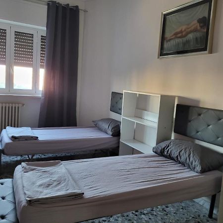 Vittoria Alata Hotel Bari Luaran gambar