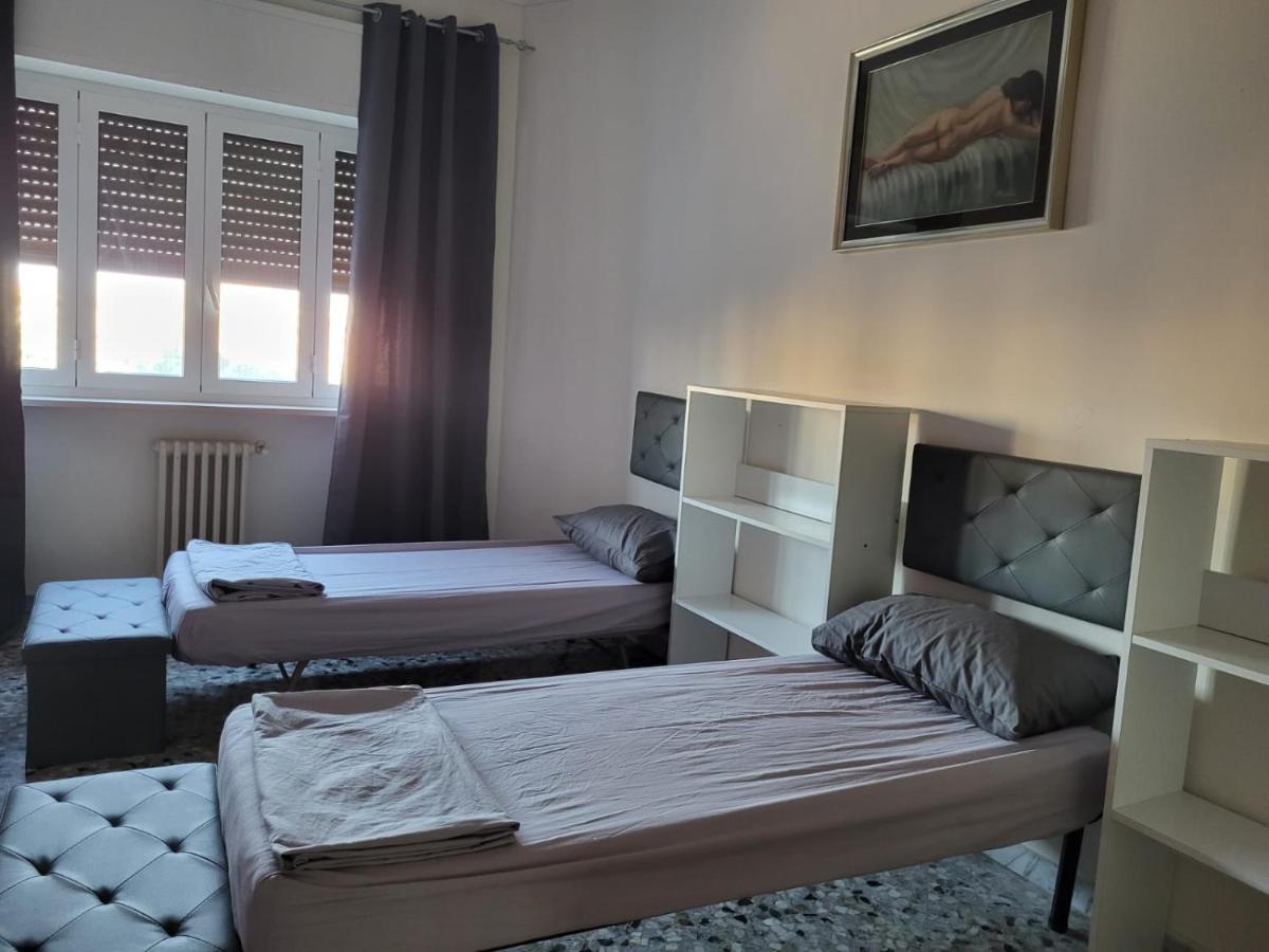 Vittoria Alata Hotel Bari Luaran gambar